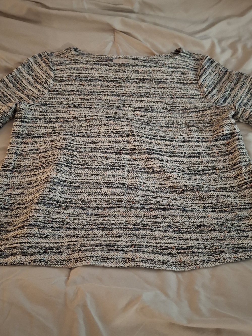 LOFT Women's Gray & White Textured Short-Sleeve Knit Top - Picture 2 of 6